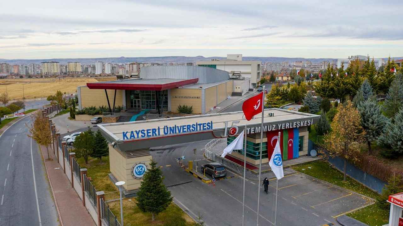 Kayseri Üniversitesi Cover