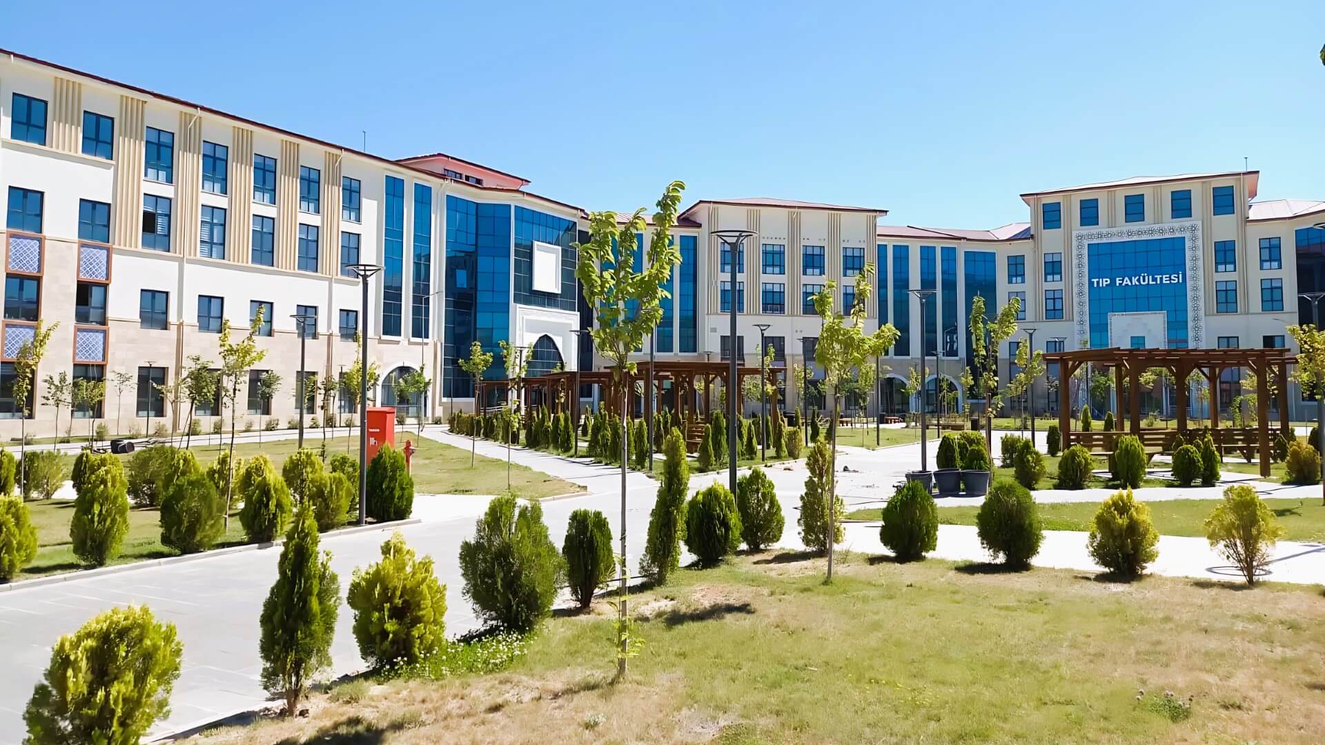 Niğde Ömer Halisdemir Üniversitesi Cover